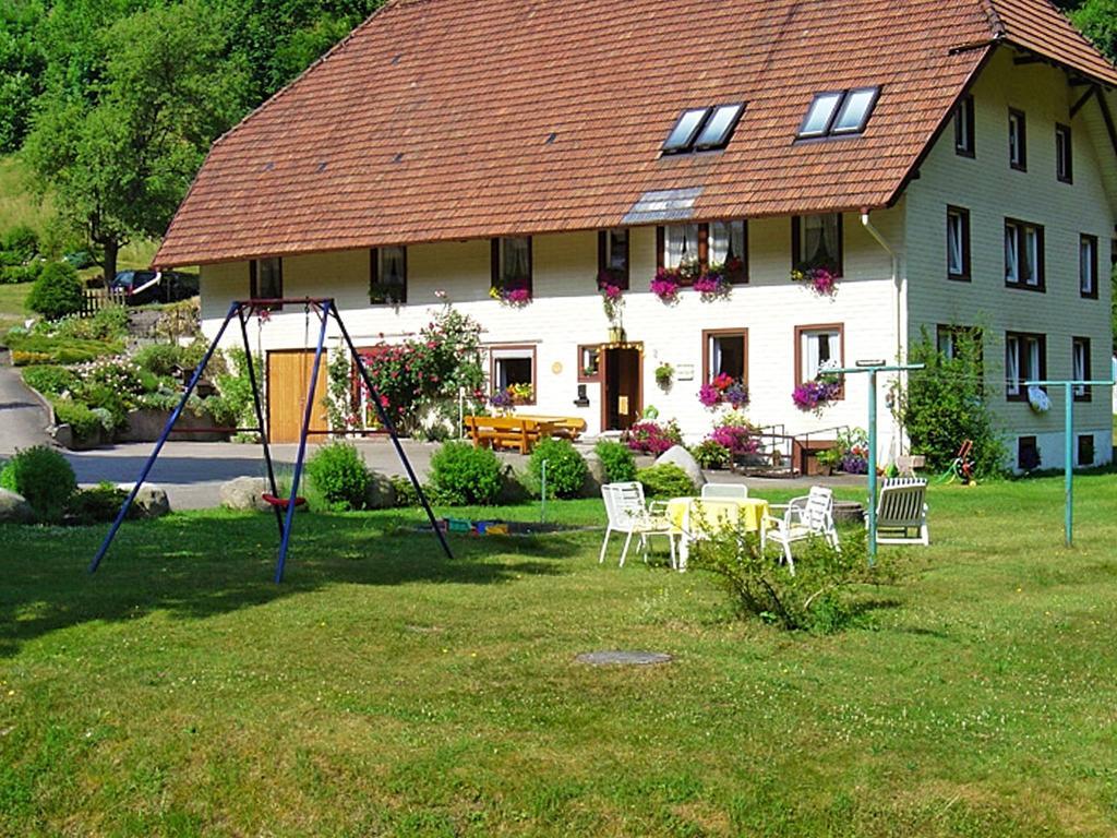 Country Style Flat With Garden Apartment Triberg im Schwarzwald Exterior photo